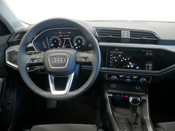 Audi Q3 - 10