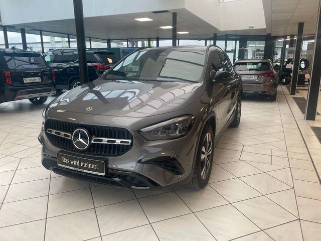 MERCEDES-BENZ GLA 220 4Matic Progressive *AHK *Night