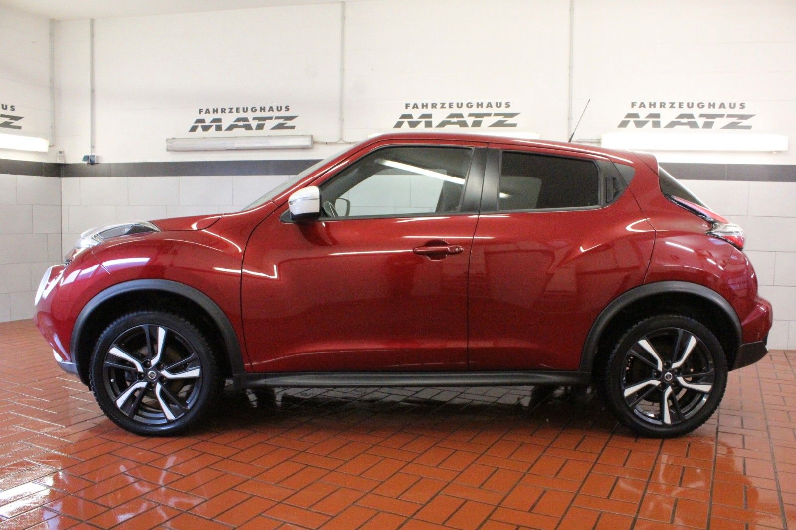 Fahrzeugabbildung Nissan Juke    1.2 DIG-T  N-Connecta 4x2  AHK