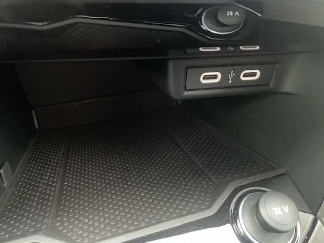 T-Roc Move 1.5 TSI Navi digitales Cockpit LED Ap