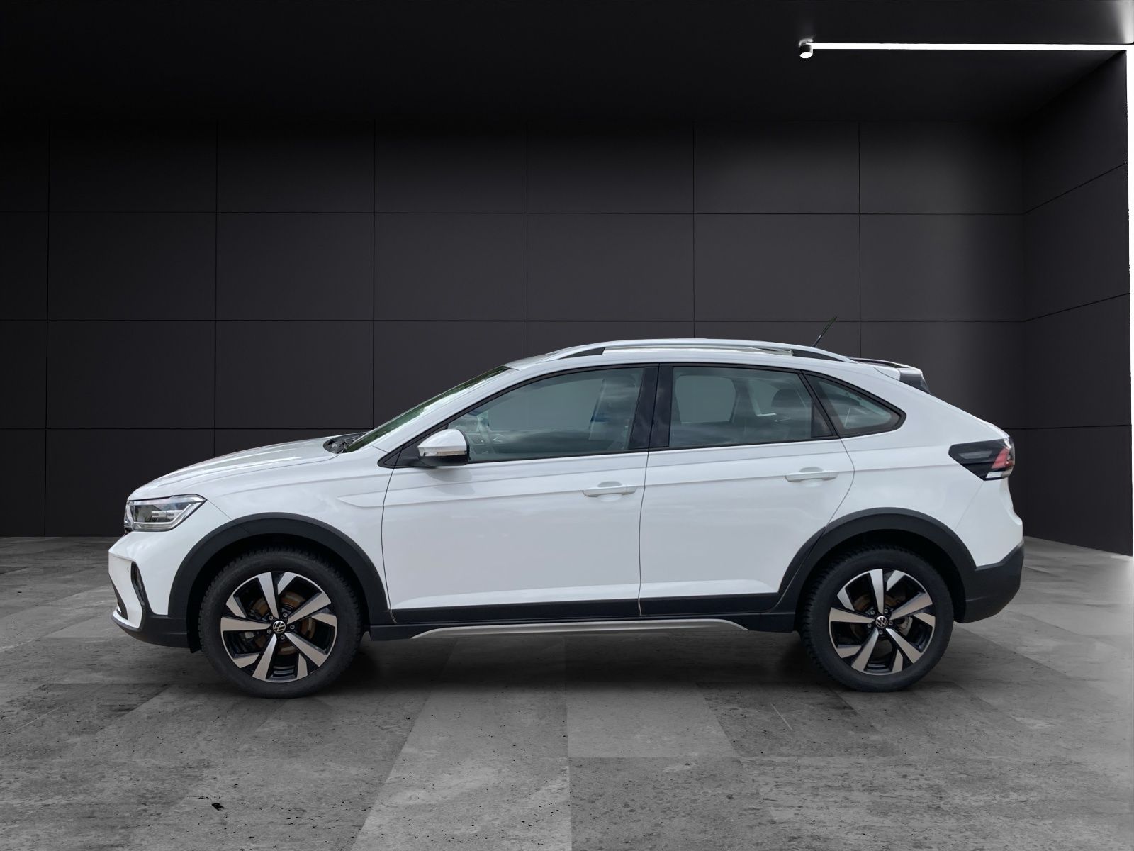 Fahrzeugabbildung Volkswagen Taigo TSI Style DSG IQ-Light Navi AHK RFK SHZ