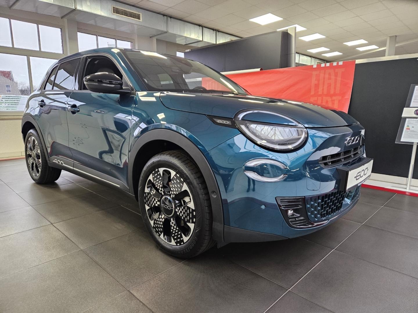 Fiat 600 1.2T MHEV La Prima - Navi  Massagesitze LED 