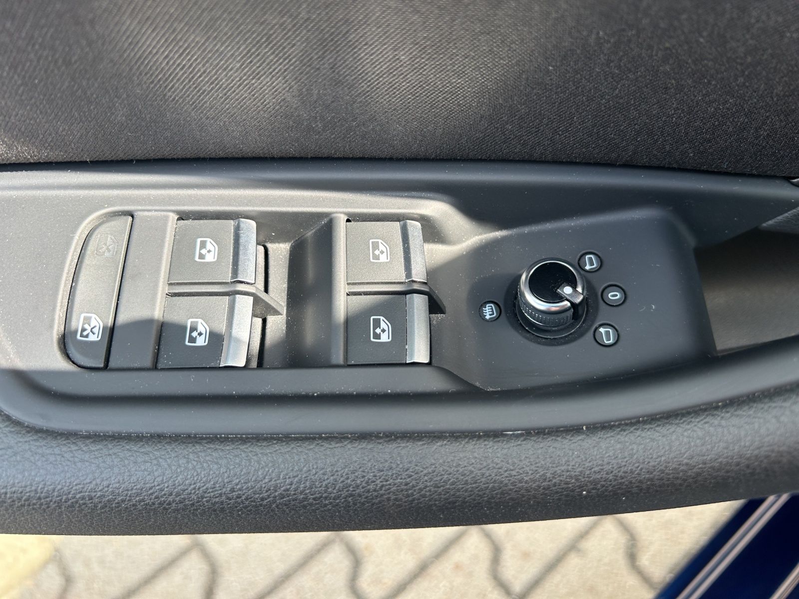 Fahrzeugabbildung Audi A4 Avant TFSI MATRIX B&O DAB
