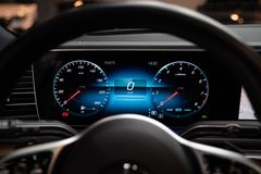 MERCEDES-BENZ GLE 450 4Matic AMG*PANO*HEADUP*CAM*AHK*TOP!