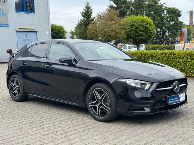 MERCEDES-BENZ A 250 e Garantie* 1.Hand* AMG Line* TÜV Neu*