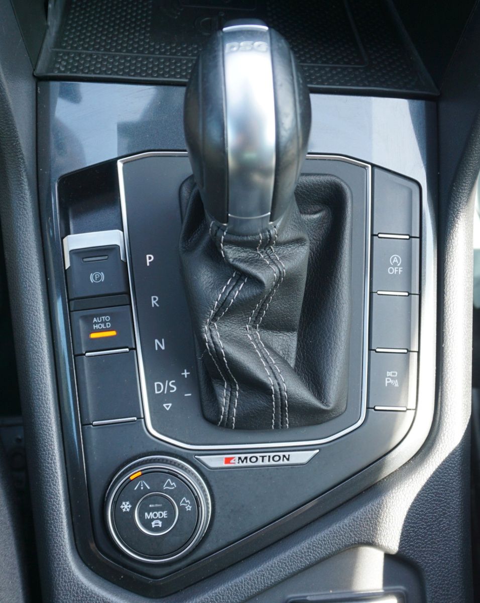 Fahrzeugabbildung Volkswagen Tiguan 4M R-Line Navi,LED,ACC,DCC,Kamera,Head Up