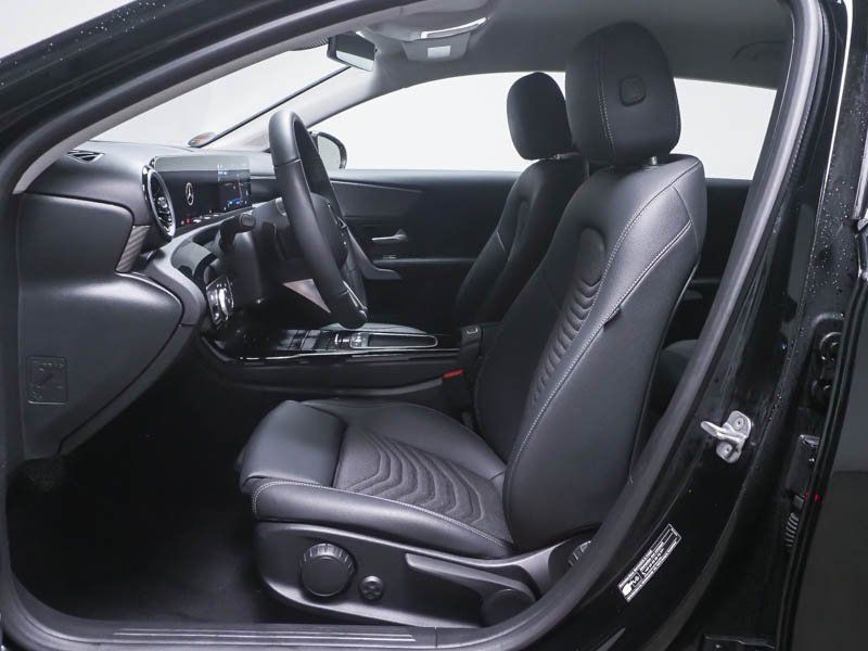 Fahrzeugabbildung Mercedes-Benz A 200 Progressive*MultiBeam*360°*Totwinkel*Navi*