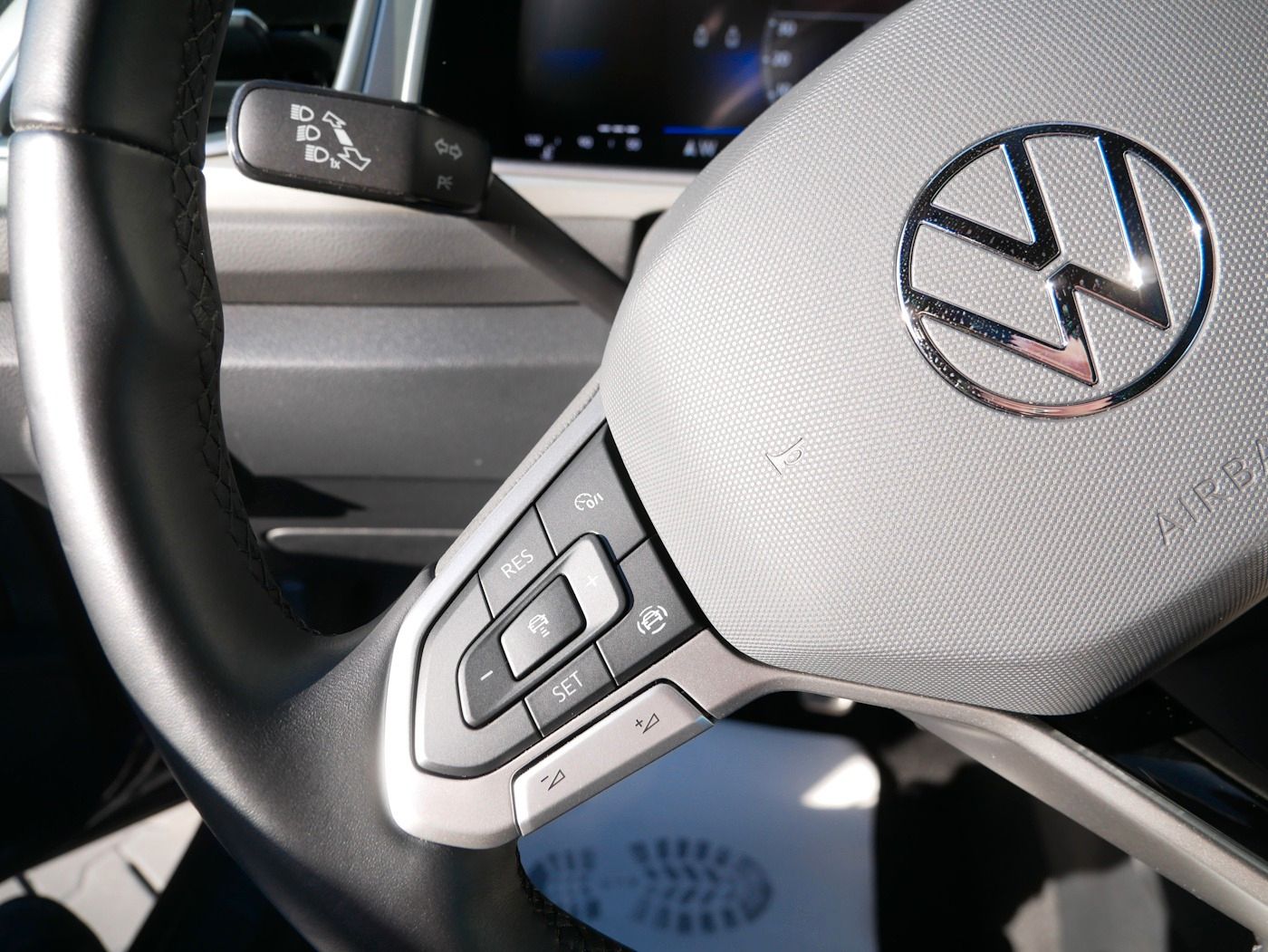 Fahrzeugabbildung Volkswagen T-Roc Cabriolet 1.0 MOVE NEU42T AHK LED SHZ+LHZ