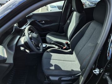 Peugeot 2008 - 12
