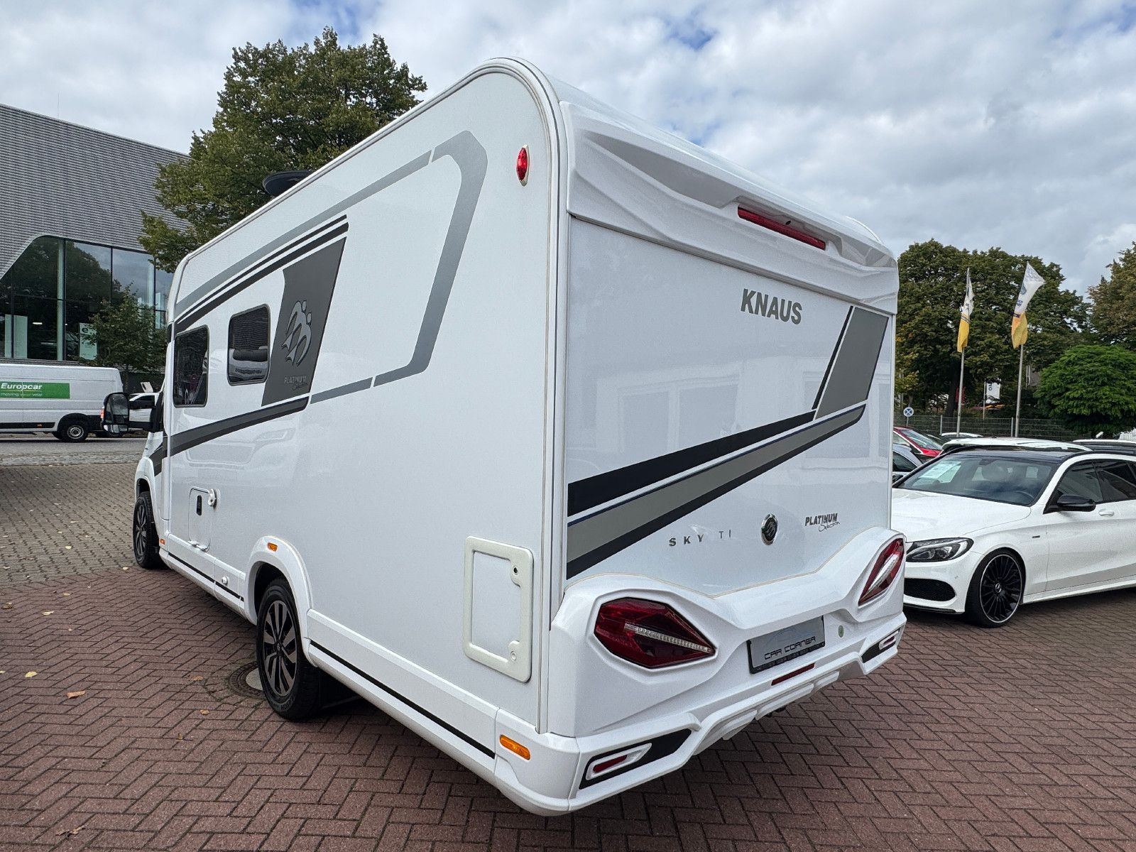 Fahrzeugabbildung Knaus SKI TI 650 MF PLATINUM SELECTION LUFTFEDERUNG 1H