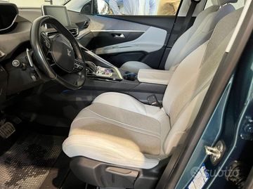Peugeot 5008 - 9