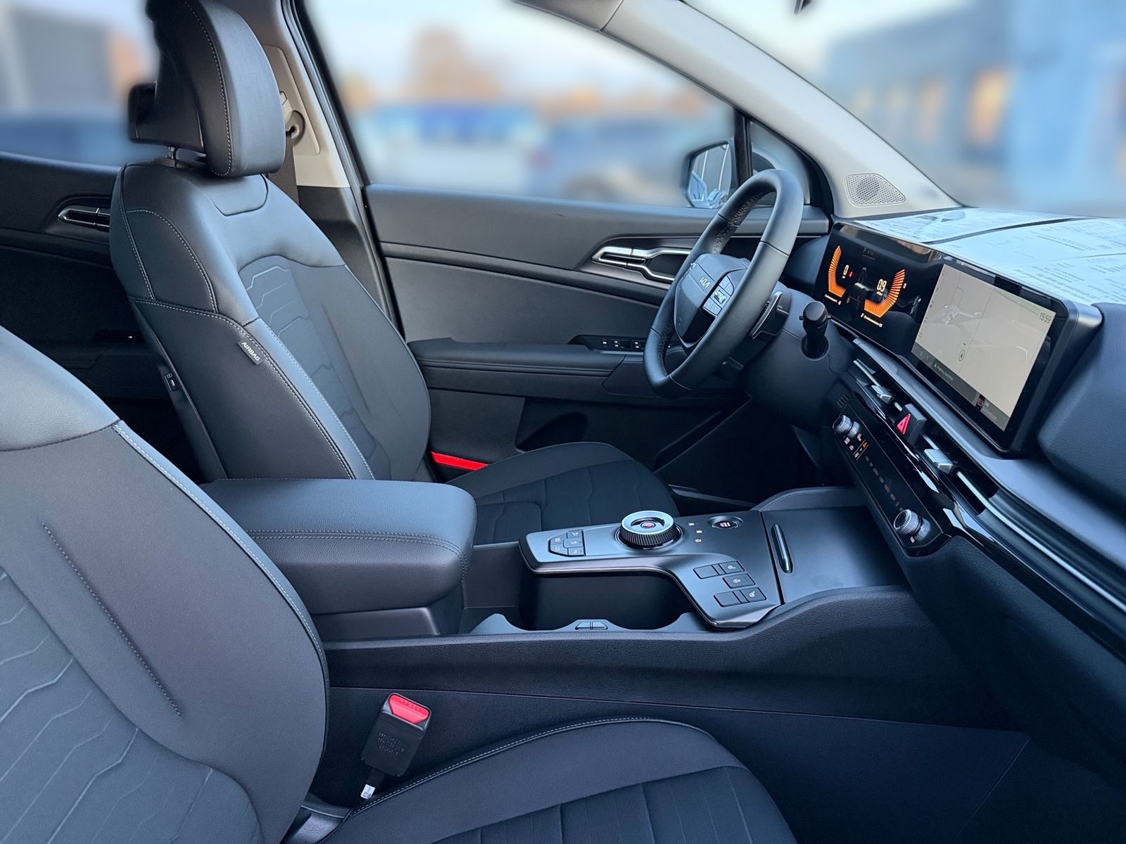 Fahrzeugabbildung Kia SPORTAGE 1.6T 2WD DCT Vision KOM Facelift