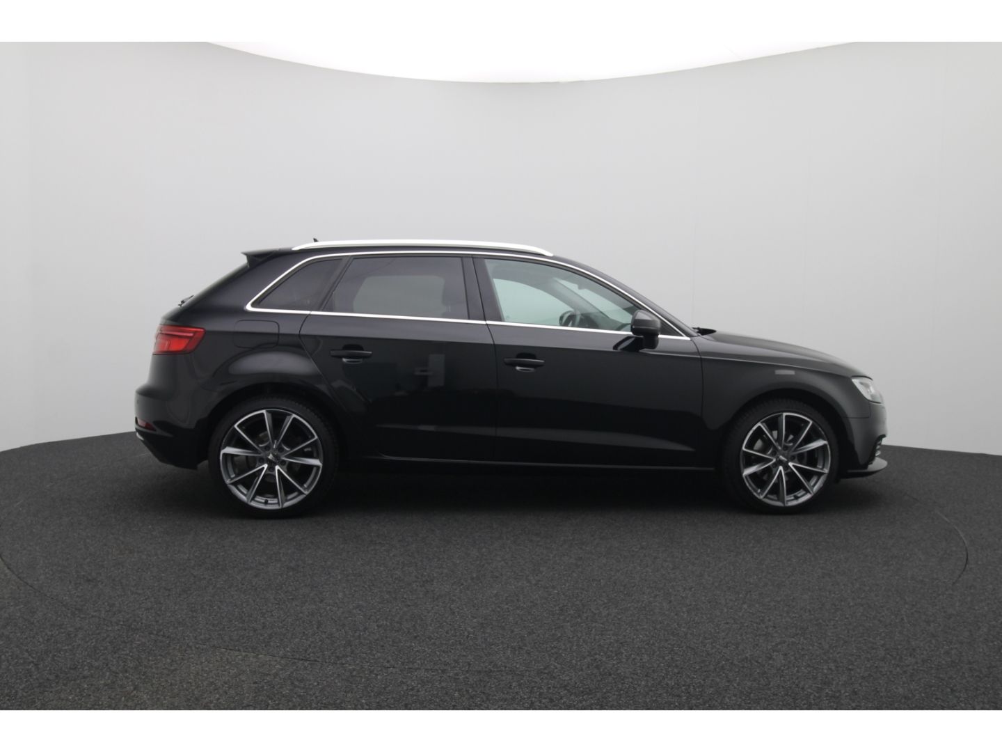 Fahrzeugabbildung Audi A3 Sportback 30 TFSI  2-Zonen-Klimaautom