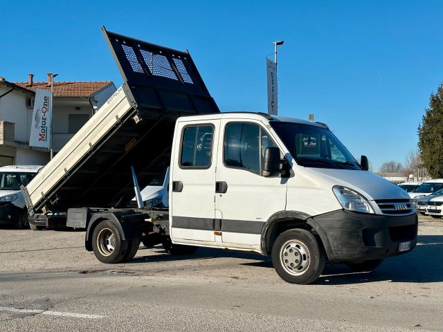 Iveco Daily Ribaltabile trilaterale -35 7 Posti