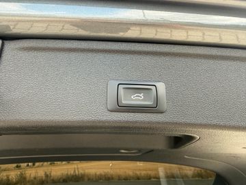 Audi A4 2.0 TDI Avant sport|Kamera|Navi|AHK|Tempomat