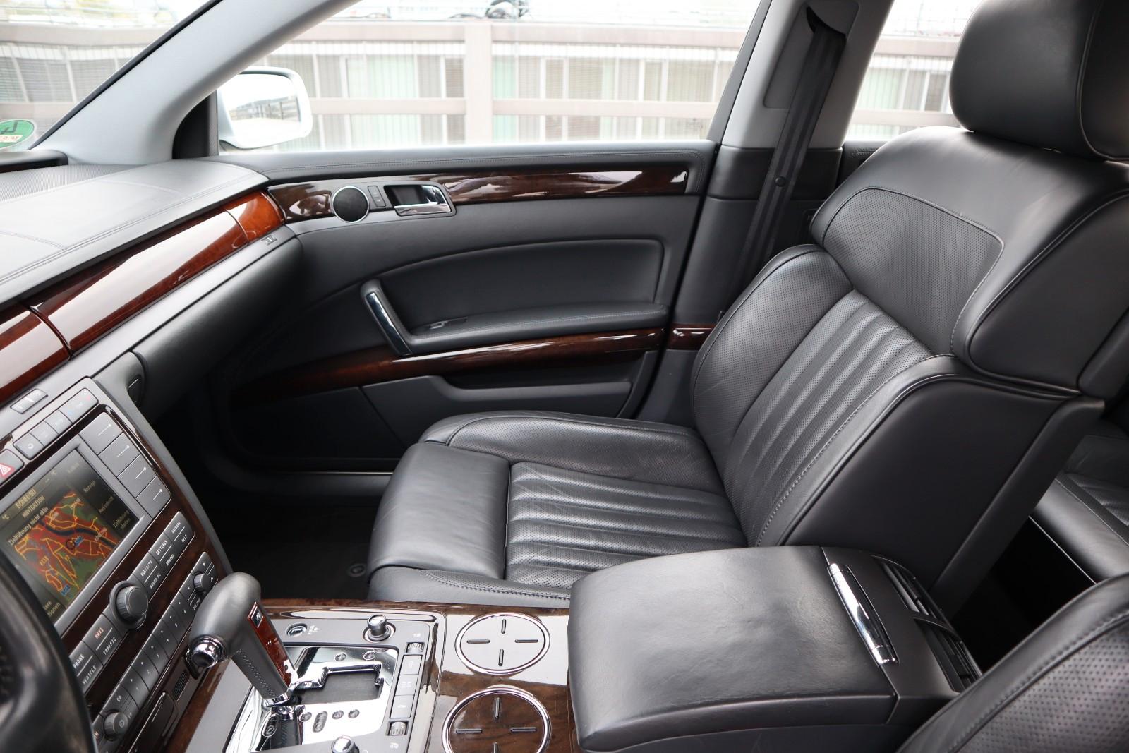 Volkswagen Phaeton 4.2 V8 4MOTION Tiptronic 5-Sitzer