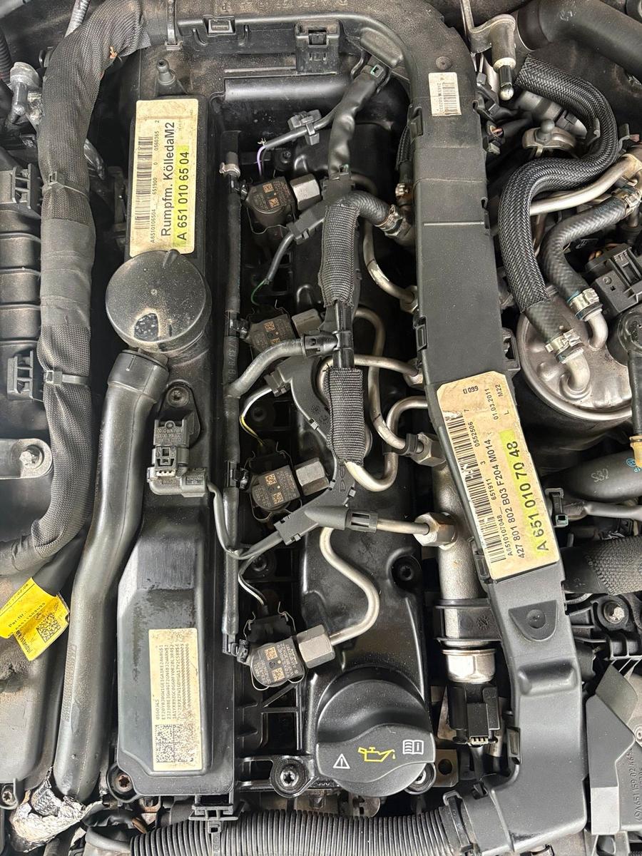 Mercedes-Benz C250 2011 — photo 12