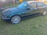 BMW 740i Auto 740i - BMW 740 aus 1995: 740i