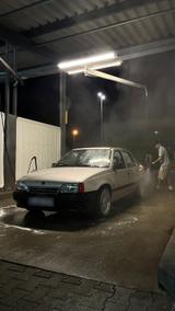 Opel Kadett E Stufenheck 1990 1.6L Oldtimer - Opel aus 1990