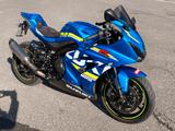 Suzuki GSXR 1000 - SUZUKI 1000