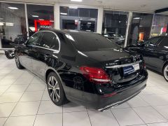 MERCEDES-BENZ E 300 e Avantgarde/2.HAND/LED/CAM/NAVI/SHZ/TOP! MERCEDES-BENZ E 300 e Avantgarde/2.HAND/LED/CAM/NAVI/SHZ/TOP!