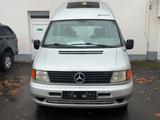 Mercedes-Benz Vito ROLLSTUHLUMBAU - Mercedes-Benz Vito mit Benzin-Antrieb: Kleinbus