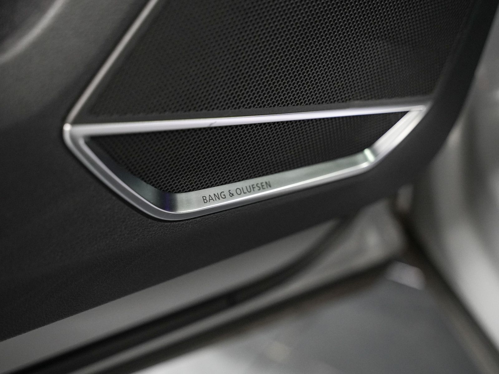 Fahrzeugabbildung Audi RSQ3 Sportback - RS-Sitze|21Zoll|RS-AGA|B&O