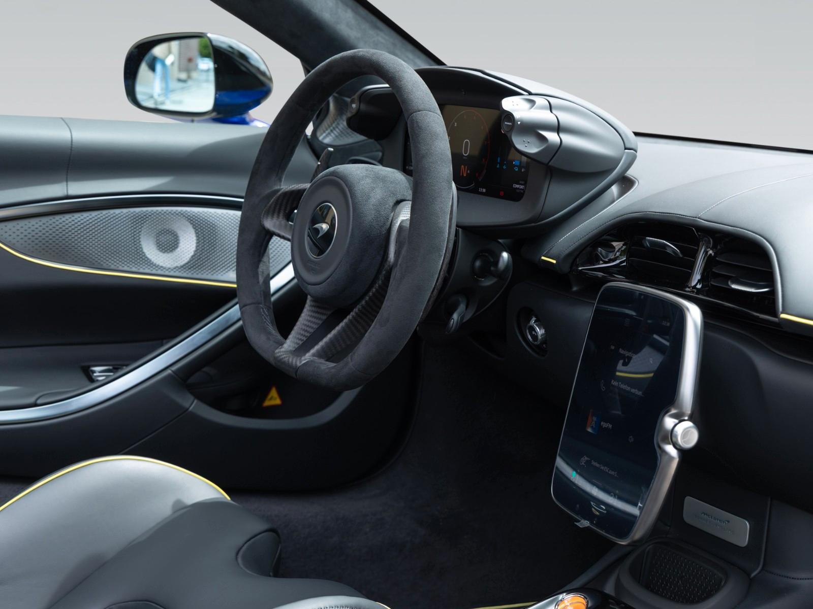 McLaren Artura Spider | Tanzanite Blue