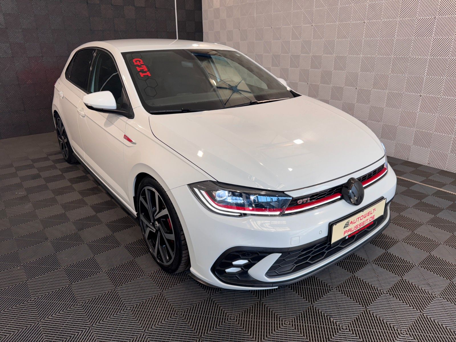 Gebrauchtwagen Volkswagen Polo Polo VI*GTI*ACC-IQ.LIGHT-APPLE-DSG-SHZ-KLIMA-LM in Horb am Neckar