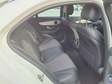 Bild 8 Mercedes-Benz C 180 Avantgarde - AHK,NAVI,SHZG,LED,T.OMAT