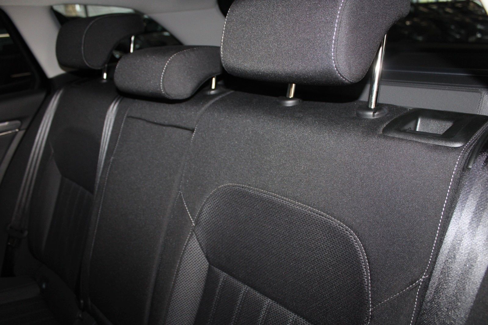 Fahrzeugabbildung SKODA Superb 2.0 TDI DSG STYLE COMBI LED AHK ACC uvm.