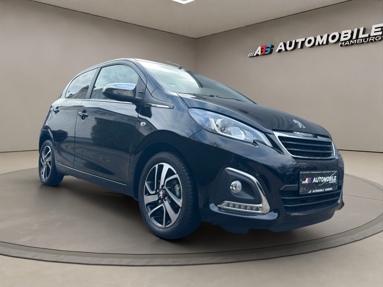 PEUGEOT 108
