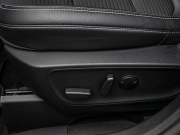 Ford Kuga 2.5 Hybrid Titanium X Stauassistent Kamera