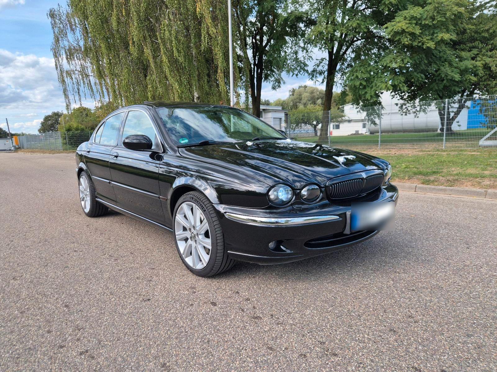 Jaguar X-Type