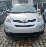 Toyota Urban Cruiser D-4D TREK 4X4 - Toyota Urban Cruiser SUV