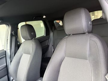 Land-Rover Discovery Sport - 8