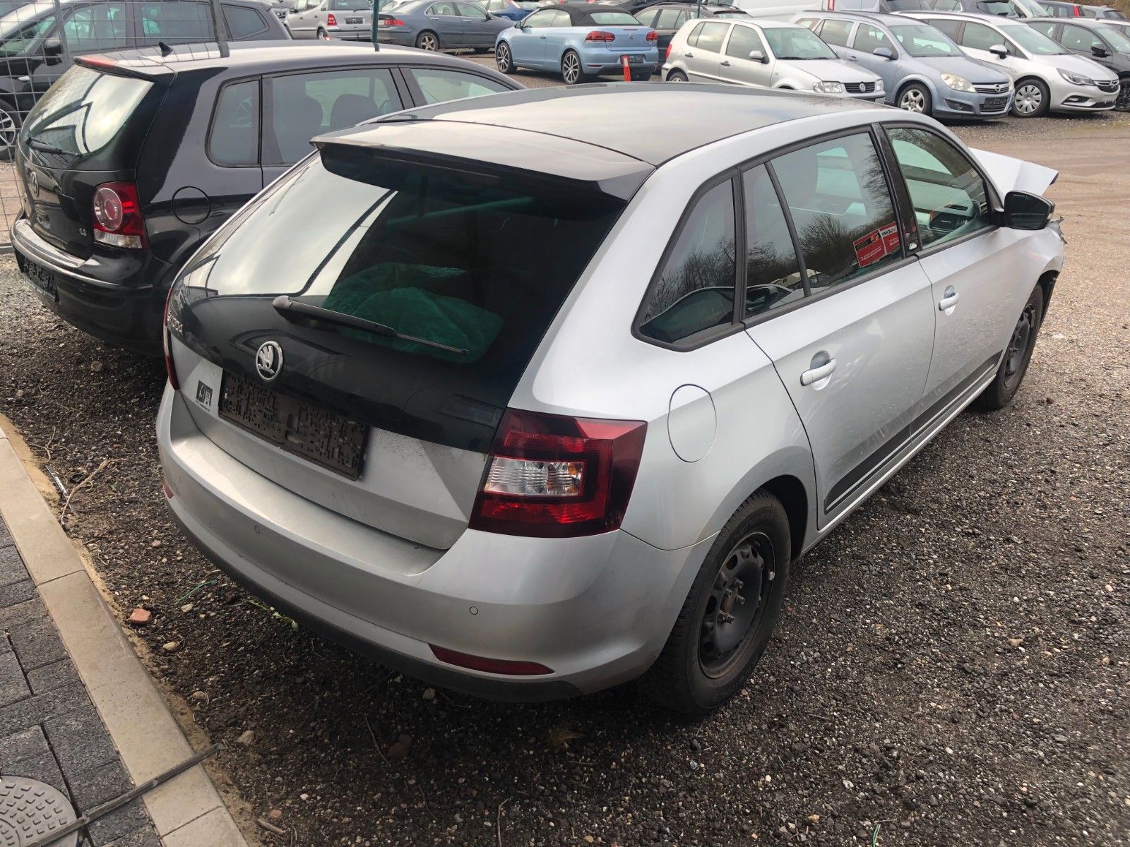 Fahrzeugabbildung SKODA Rapid Spaceback Edition Unfall