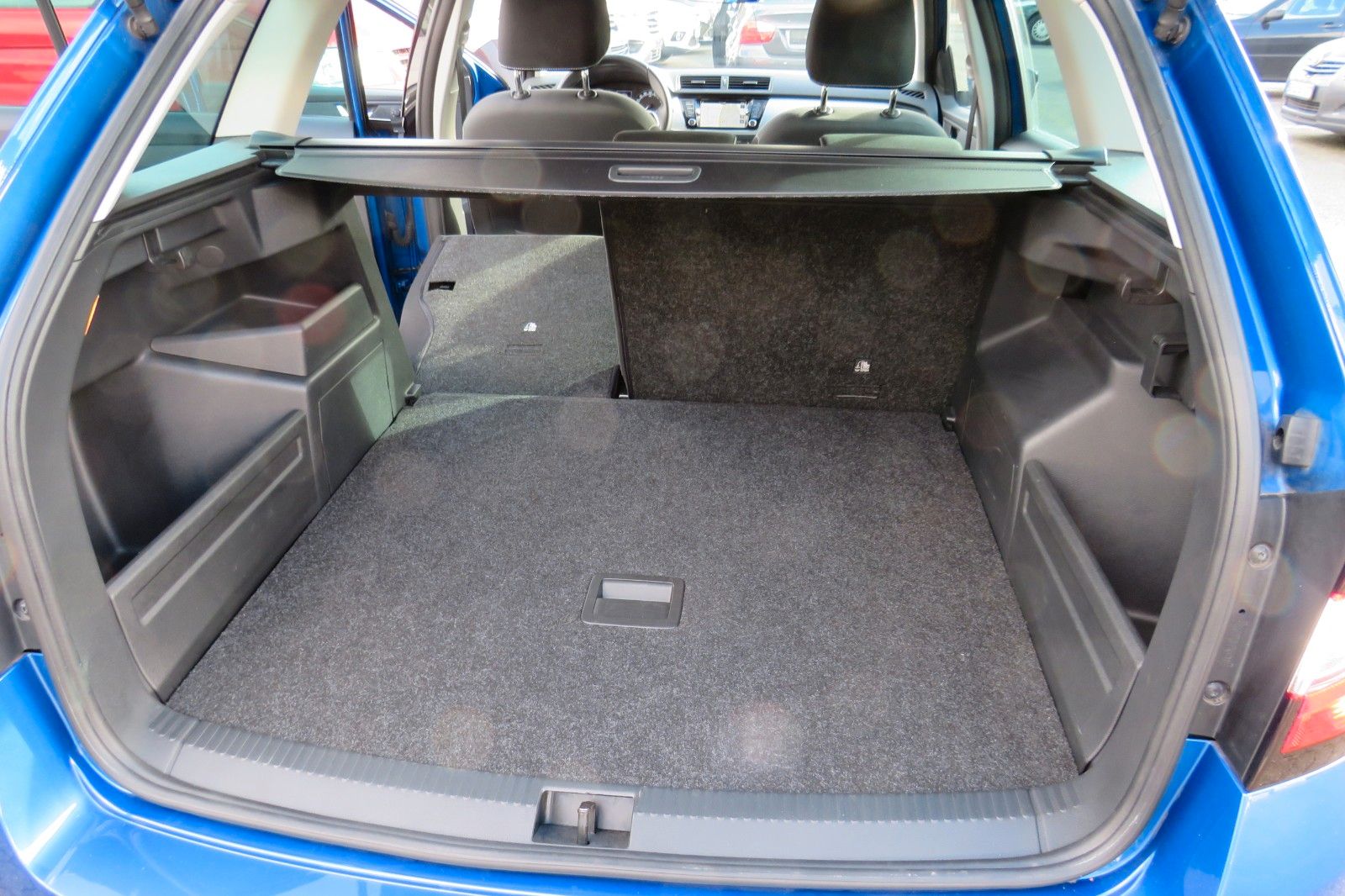 Fahrzeugabbildung SKODA Fabia Combi Ambition SITZH. GRA PDC NAVI APP 1.H