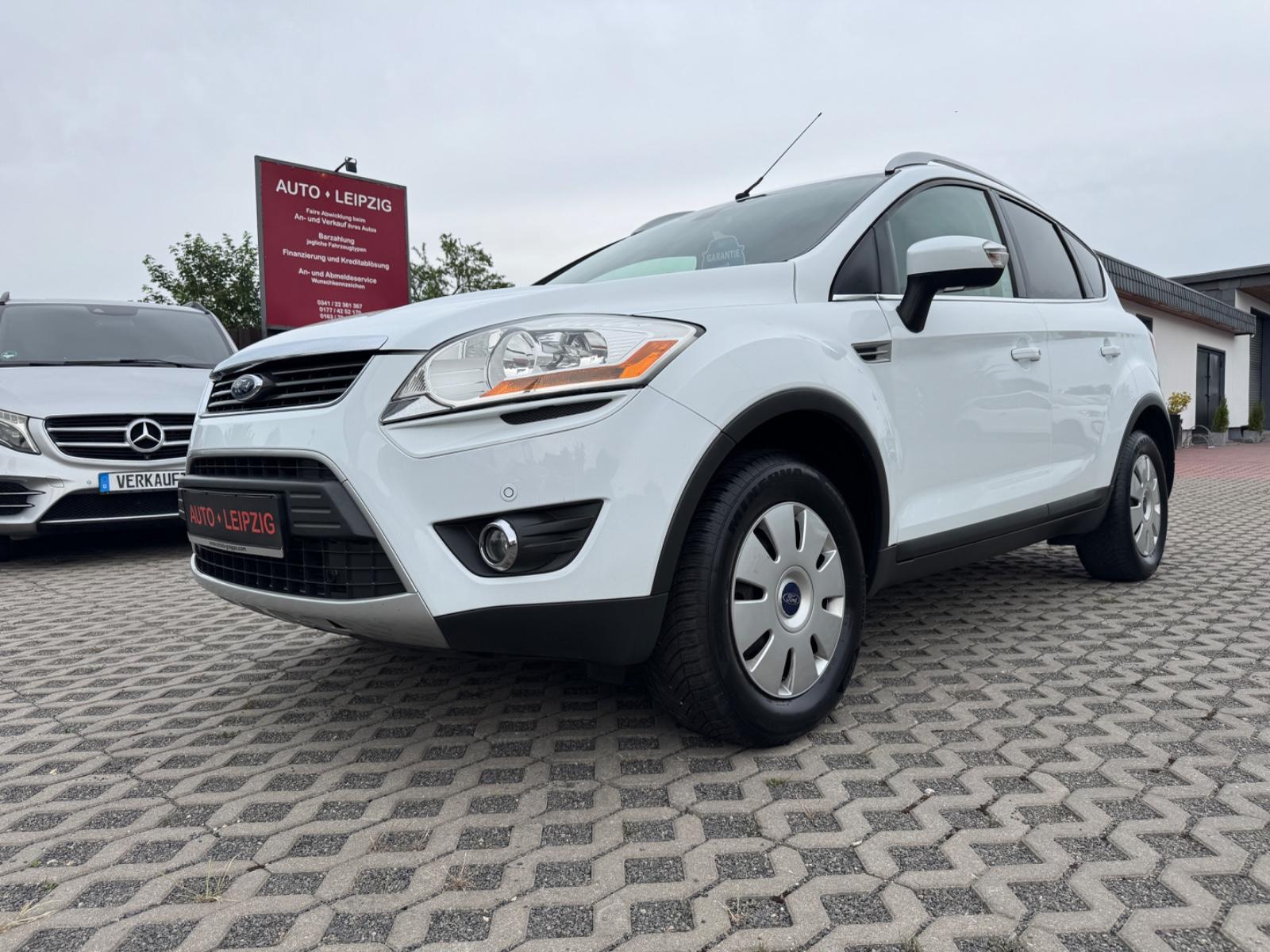 Ford Kuga/Titanium/Klima/Sitzhz/Navi/Tempo/PDC/AHK...