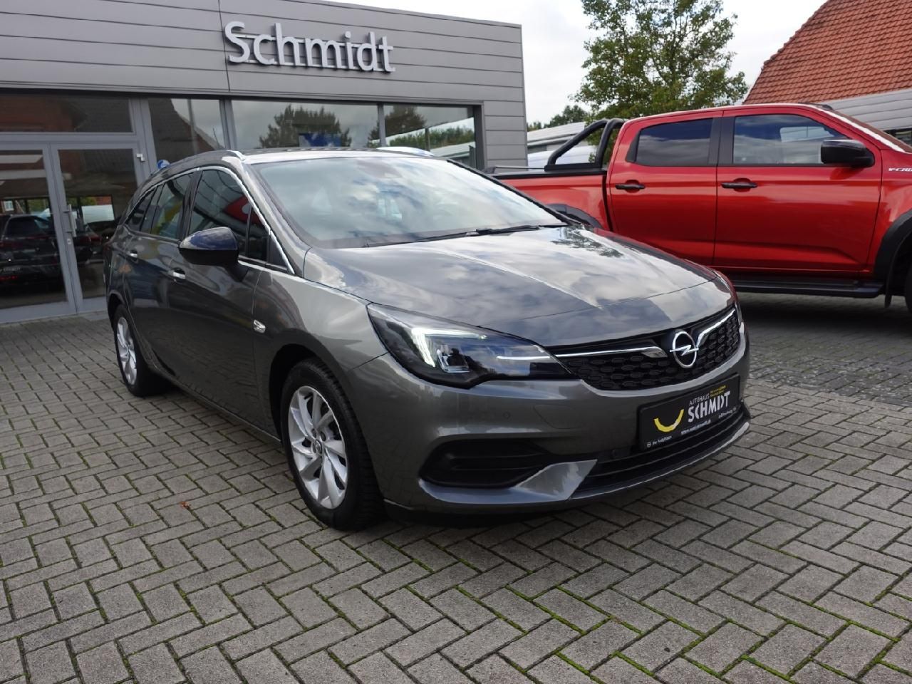Fahrzeugabbildung Opel Astra Sports Tourer 1,5 Business Elegance