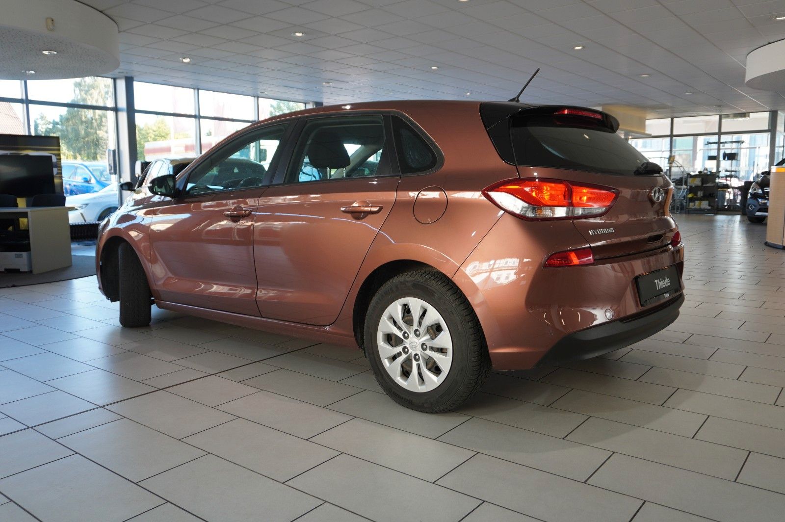 Fahrzeugabbildung Hyundai i30 LIM. 1.0 T-GDI SELECT LED/KLIMA/PDC/TEMP/USB