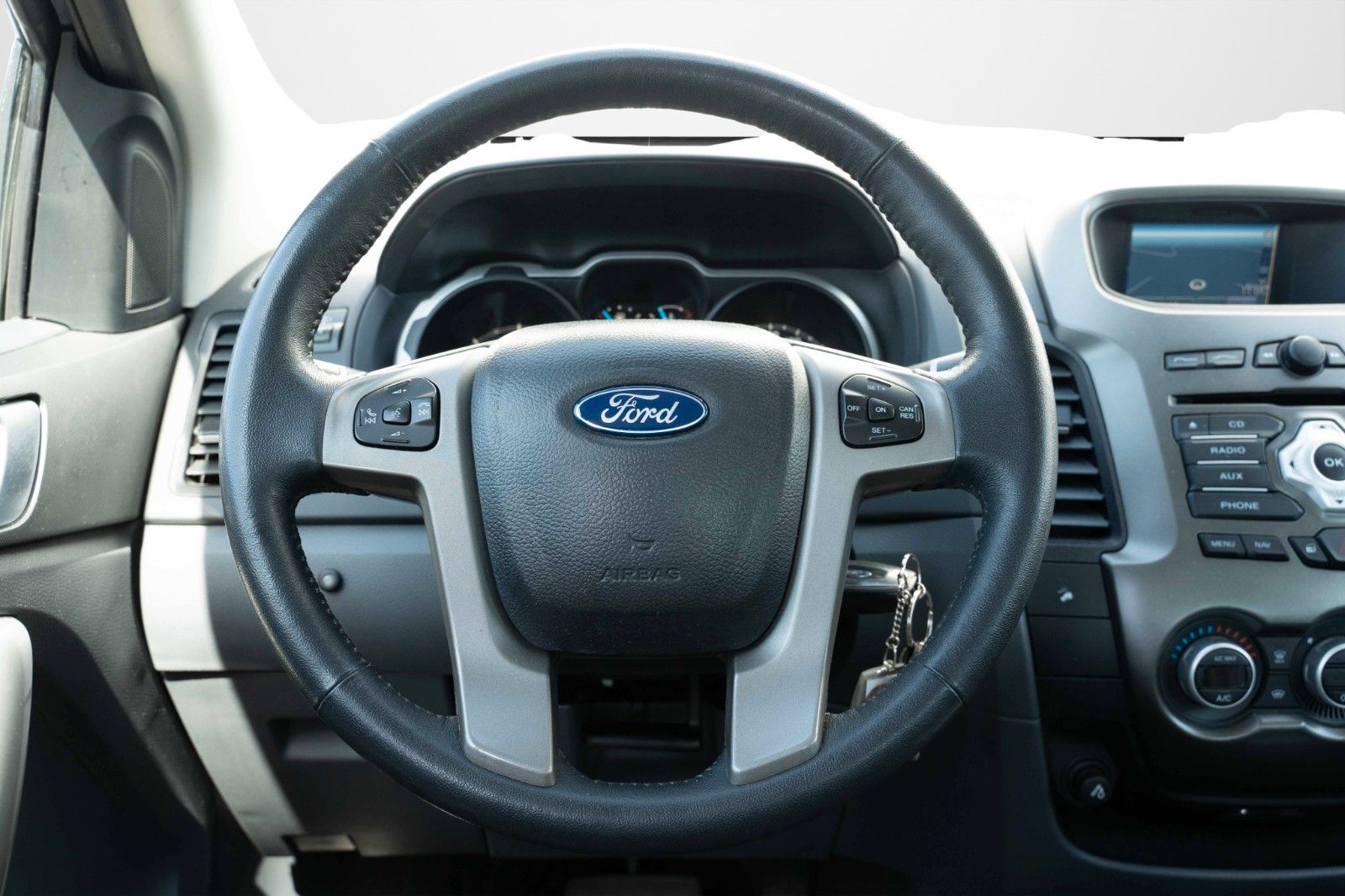 Fahrzeugabbildung Ford RANGER DOKA 4x4 LIMITED AHK KAM ALLWET TEL STAND