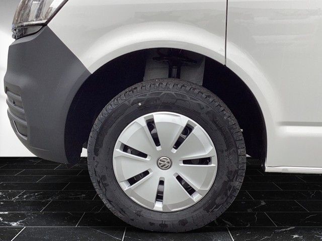 Fahrzeugabbildung Volkswagen T6.1 Transporter TDI Kombi 9 Sitzer Klima, Licht