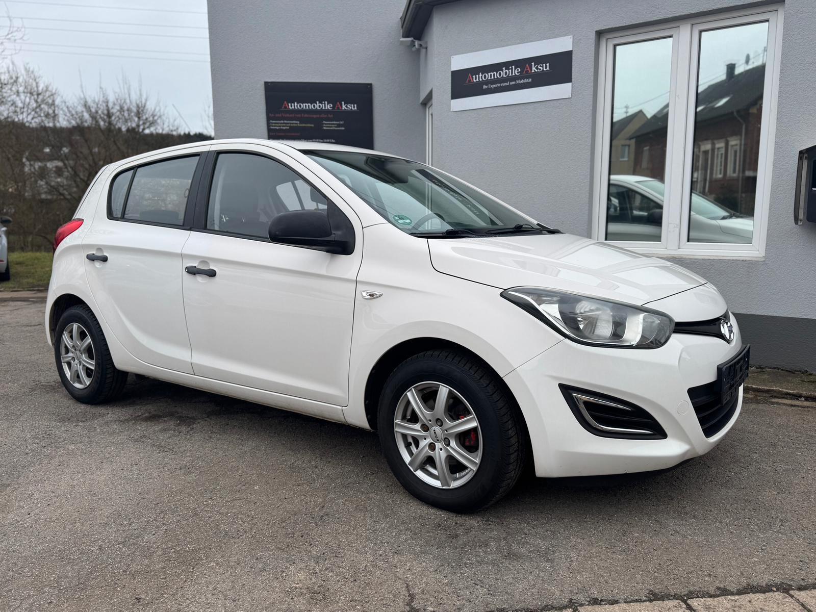 Hyundai i20 1.2 Classic / RADIO/CD / ALUFELGEN / 2 HAND