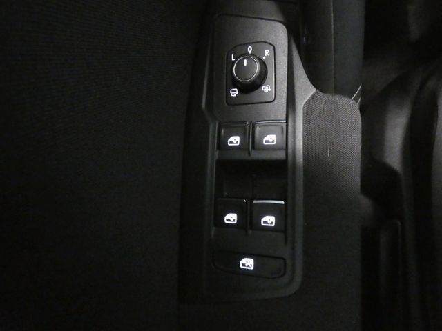 Tiguan 2.0 TDI IQ.DRIVE HUD AHK PANO SHZ ACC LED