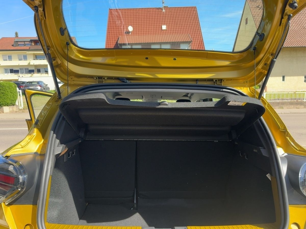 Fahrzeugabbildung Dacia Sandero Expression TCe 100 navi Kamera SHZ
