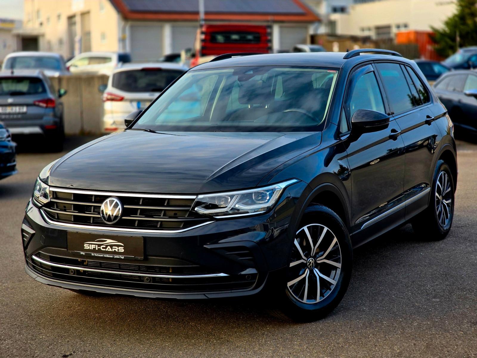 Volkswagen Tiguan 2.0 TDI*LIFE*DSG*MATRIX*KAMERA*AHK*ACC*BC