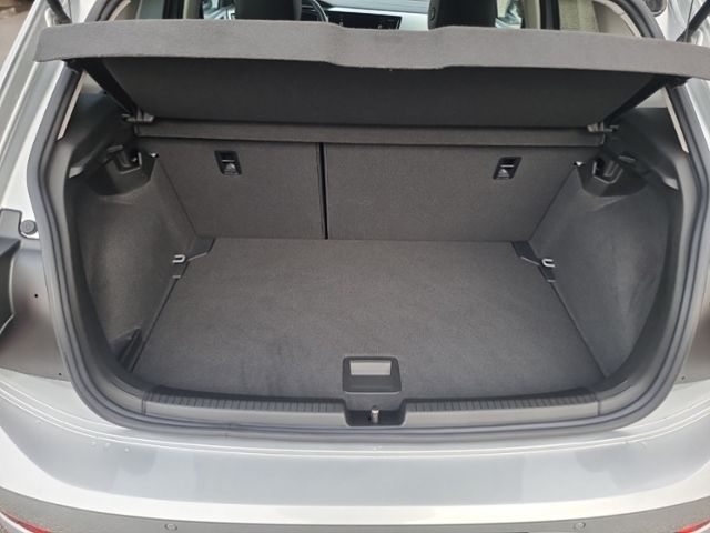 Fahrzeugabbildung Volkswagen Polo 1.0 TSI GOAL KEYLESS LED DAB PDC APP-CONNEC