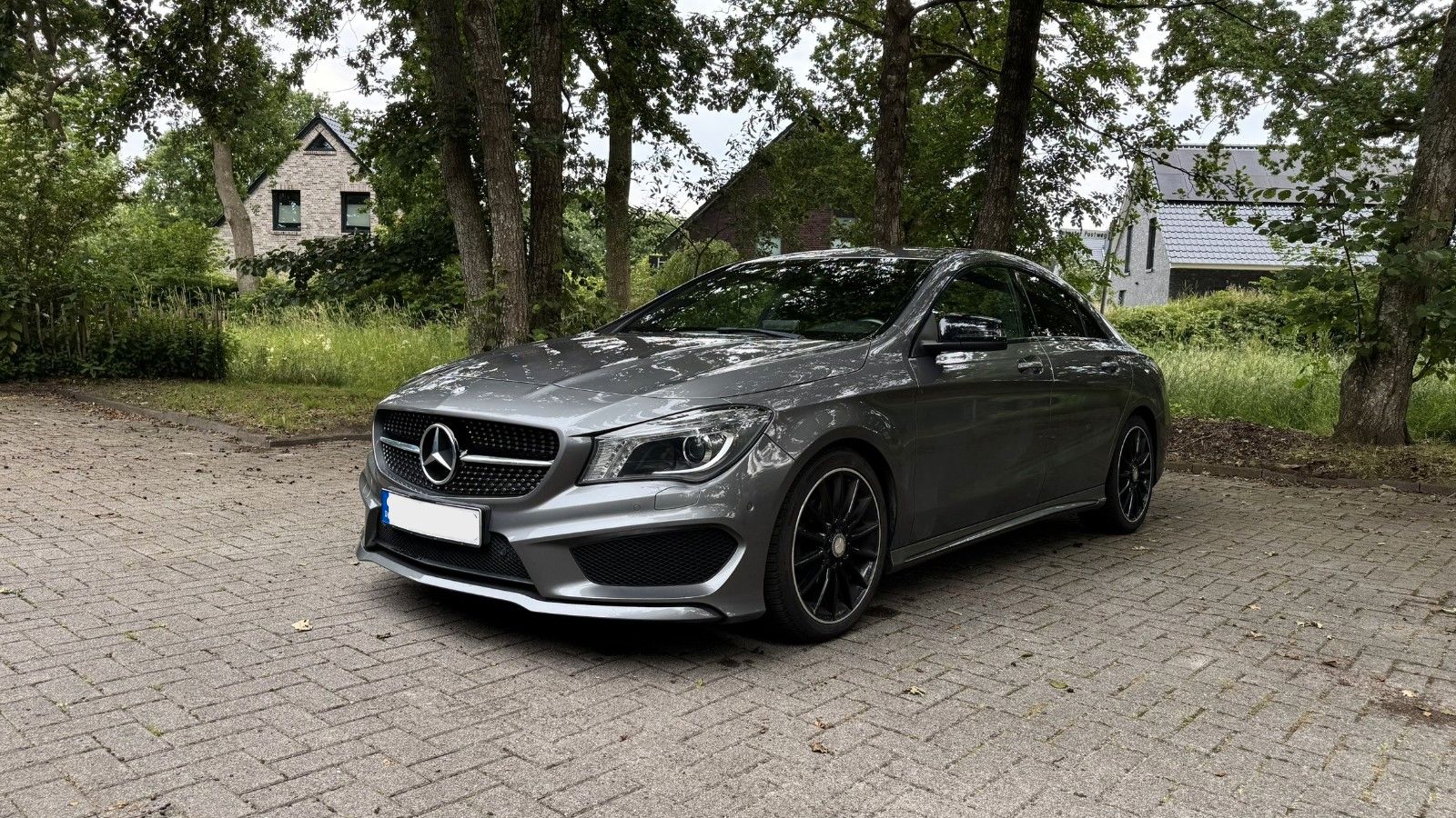 MERCEDES-BENZ CLA 200 AMG Line *AMG Felgen, AMG-Optic, Night*