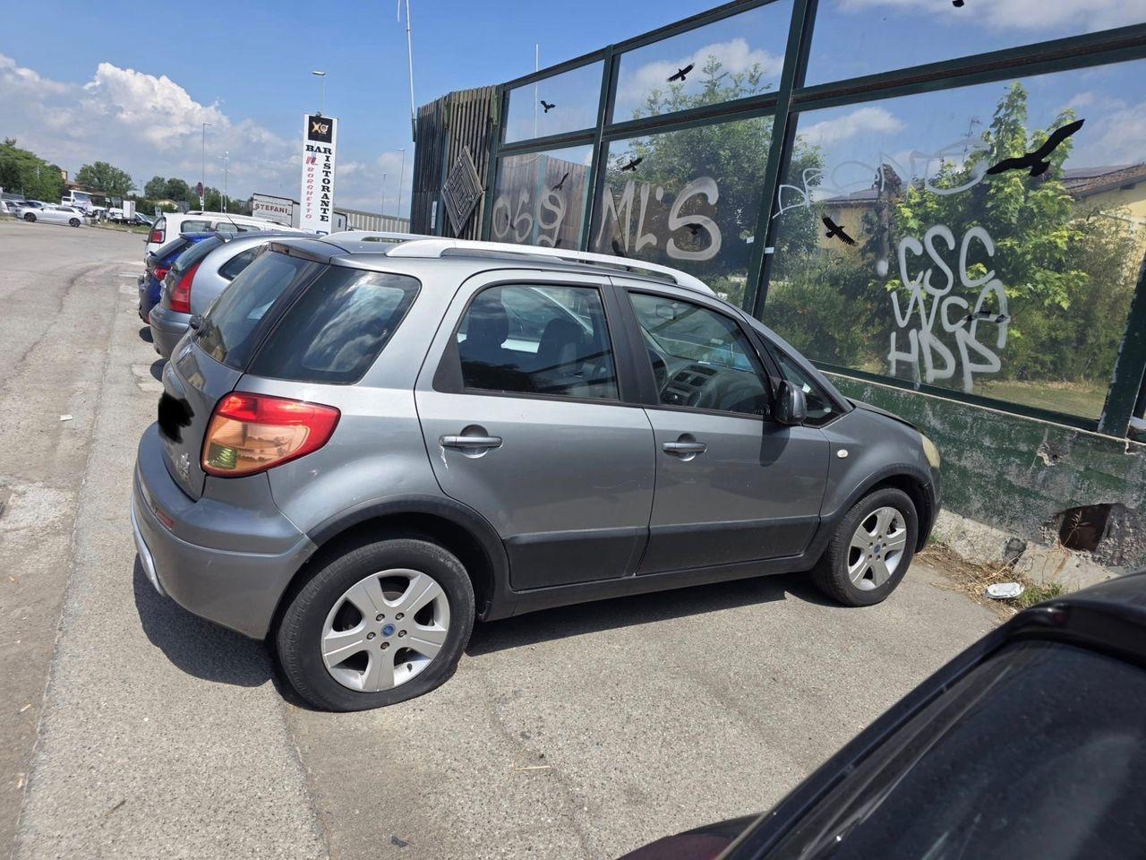 Fiat Sedici 2006 — interior